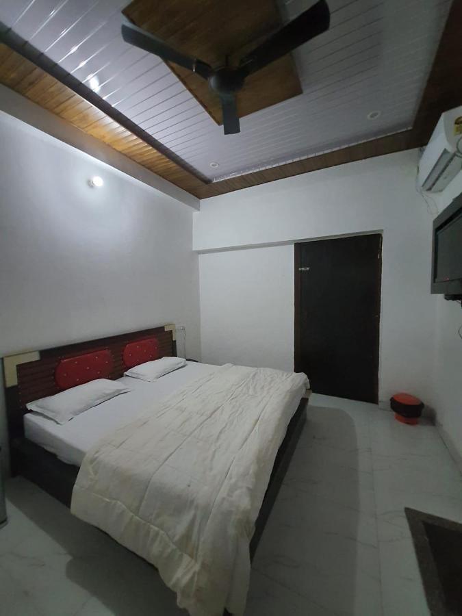 Oyo 83936 Chaudhary Guest House Bulandshahr Extérieur photo
