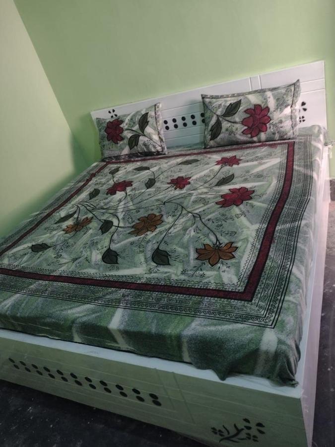 Oyo 83936 Chaudhary Guest House Bulandshahr Extérieur photo